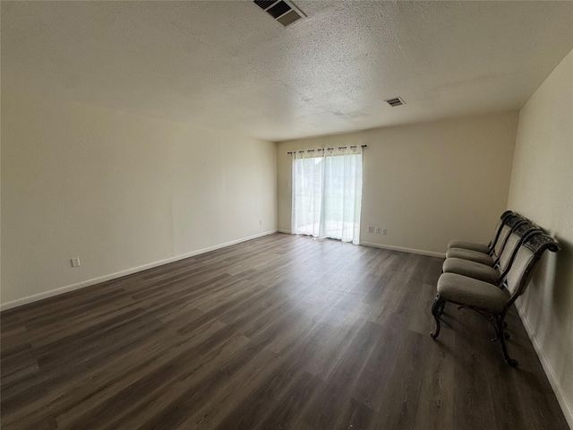 733 Pine Avenue, Prairie View, TX 77445