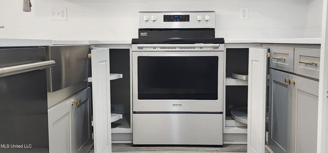 654 Tegarden Road, Gulfport, MS 39507