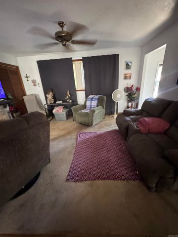 1105 S Prairie Street, Stuttgart, AR 72160