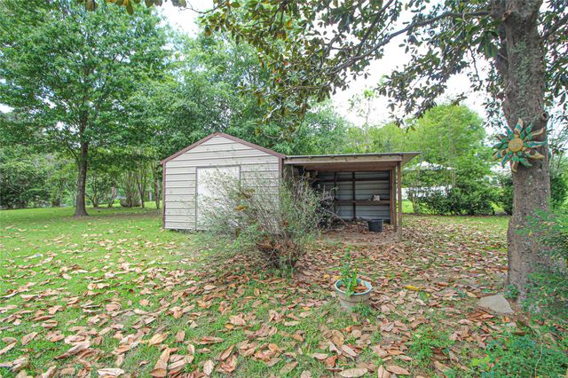 175 Checkmate, Livingston, TX 77351