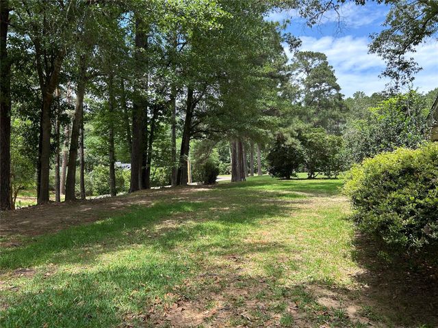 175 Checkmate, Livingston, TX 77351