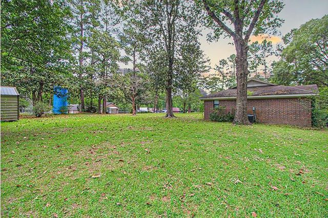 175 Checkmate, Livingston, TX 77351