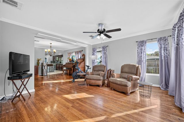 4810 Winnetka Street, Houston, TX 77021
