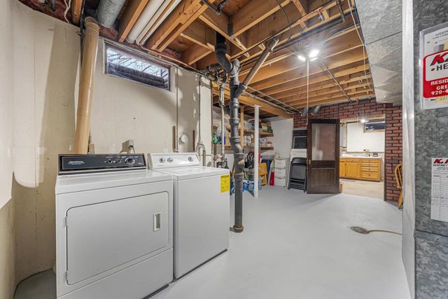 3258 PETERSON ROAD, Green Bay, WI 54311