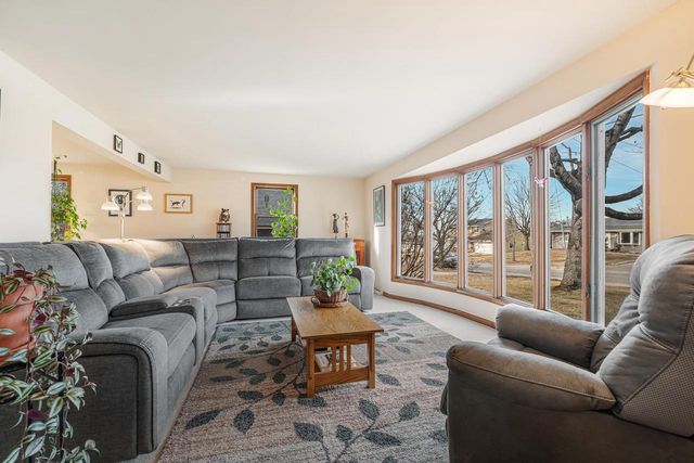 3258 PETERSON ROAD, Green Bay, WI 54311