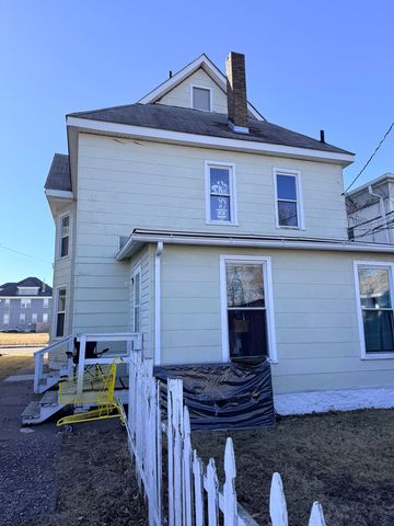 2507 7th Avenue, Rock Island, IL 61201