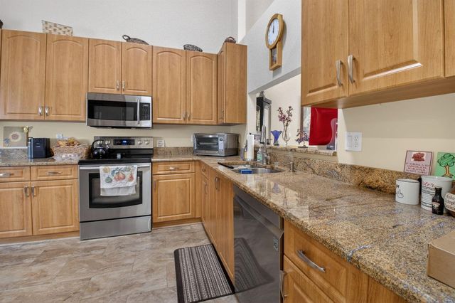 6248 Petunia Road, Delray Beach, FL 33484