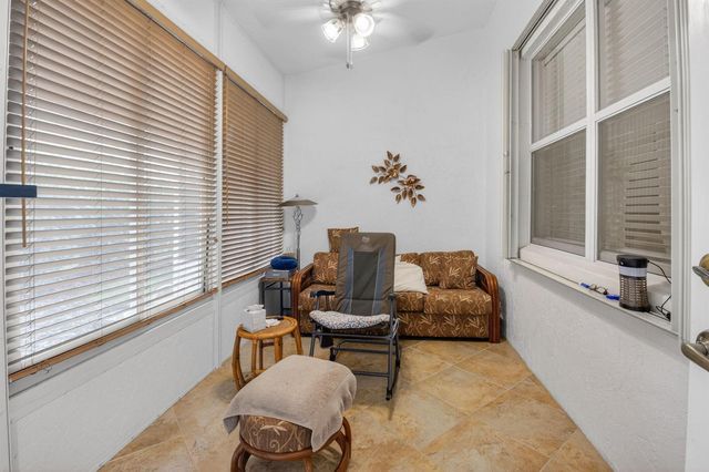 6248 Petunia Road, Delray Beach, FL 33484