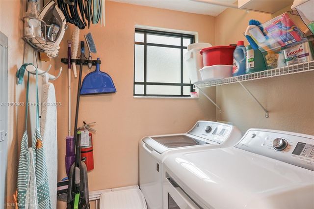 2729 Anzio Ct 107, Palm Beach Gardens, FL 33410