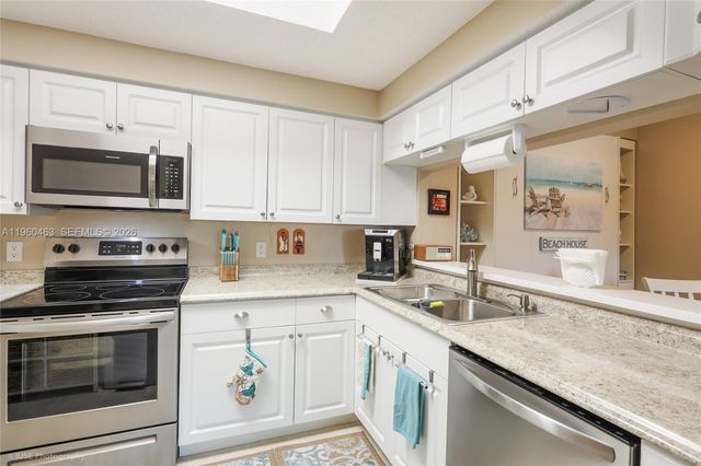 2729 Anzio Ct 107, Palm Beach Gardens, FL 33410