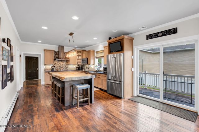 42 Cayuga Avenue, Oceanport, NJ 07757