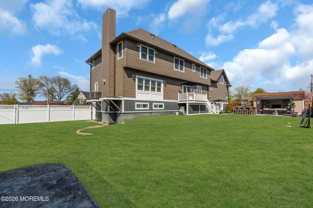 42 Cayuga Avenue, Oceanport, NJ 07757