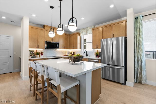 2579 Regency Cove Court, Las Vegas, NV 89121