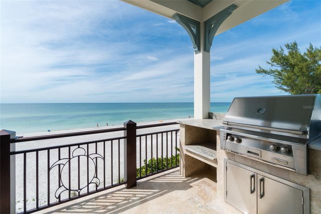 2302 GULF DRIVE N, Bradenton Beach, FL 34217