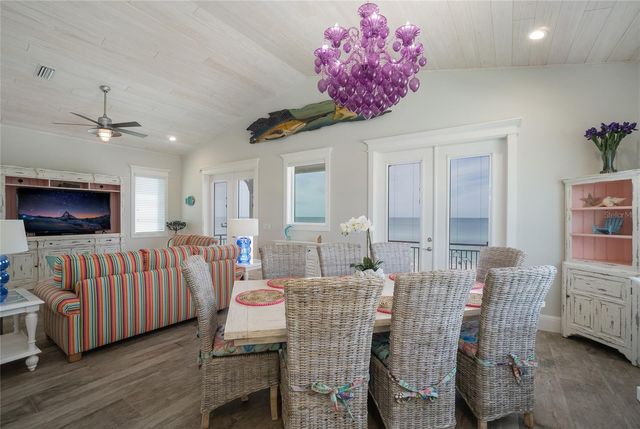 2302 GULF DRIVE N, Bradenton Beach, FL 34217