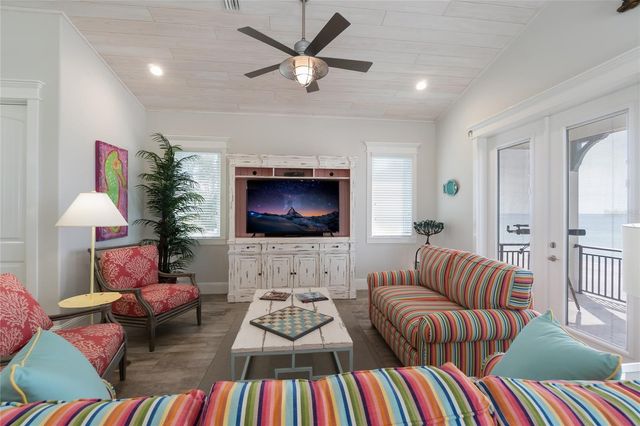 2302 GULF DRIVE N, Bradenton Beach, FL 34217