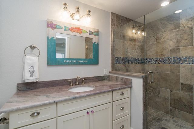 2302 GULF DRIVE N, Bradenton Beach, FL 34217