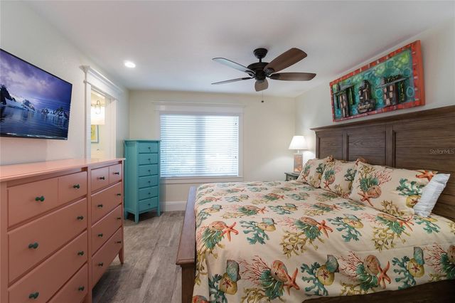 2302 GULF DRIVE N, Bradenton Beach, FL 34217