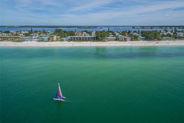 2302 GULF DRIVE N, Bradenton Beach, FL 34217