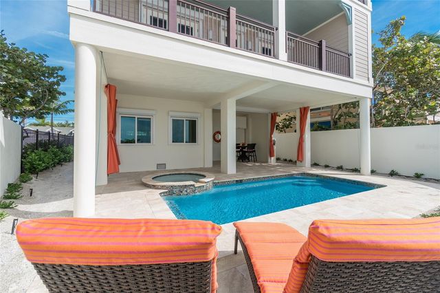 2302 GULF DRIVE N, Bradenton Beach, FL 34217