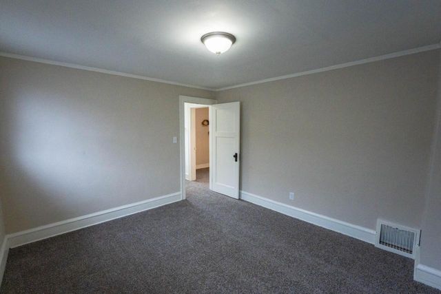 454 Kilbourn AVENUE, West Bend, WI 53095