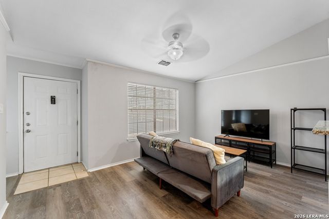 4803 Hamilton Wolfe Rd Apt 110, San Antonio, TX 78229