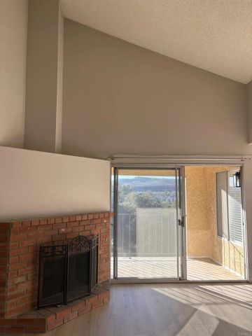 31320 Club Vista Ln, Bonsall, CA 92003