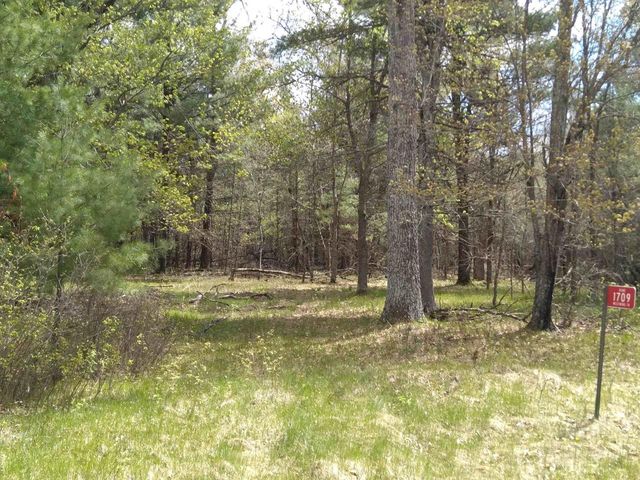 1709 Westwind Trail, Nekoosa, WI 54457