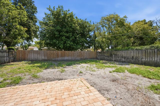 5224 NE 2nd Terrace, Oakland Park, FL 33334