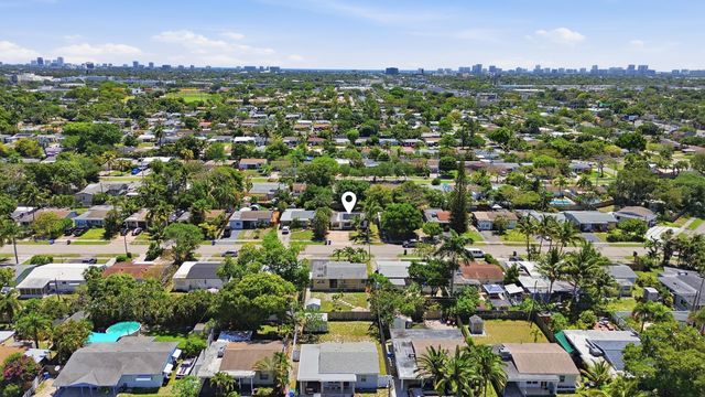 5224 NE 2nd Terrace, Oakland Park, FL 33334