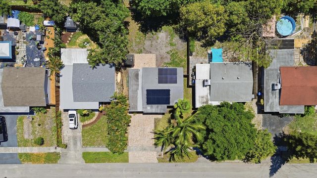 5224 NE 2nd Terrace, Oakland Park, FL 33334