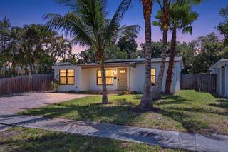 5224 NE 2nd Terrace, Oakland Park, FL 33334