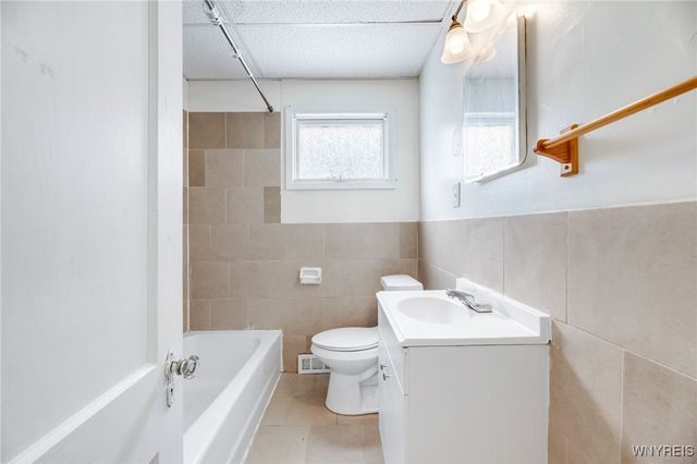 199 Hastings Avenue, Buffalo, NY 14215