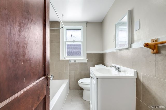 199 Hastings Avenue, Buffalo, NY 14215