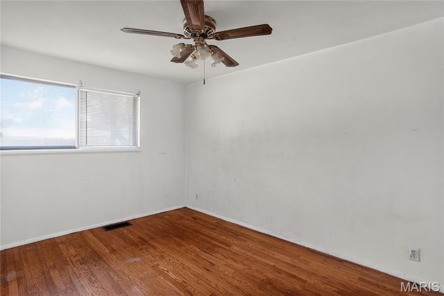 10223 Reba Drive, St Louis, MO 63136