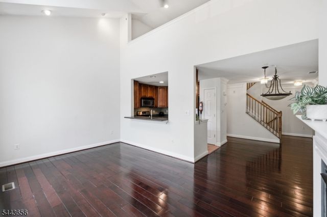 408 Donato Cir 408, Scotch Plains Twp., NJ 07076