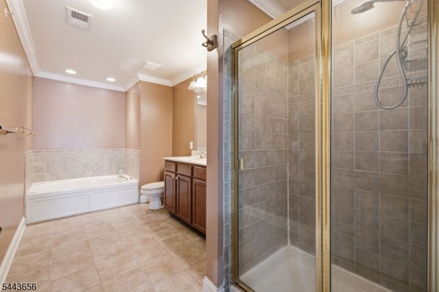 408 Donato Cir 408, Scotch Plains Twp., NJ 07076