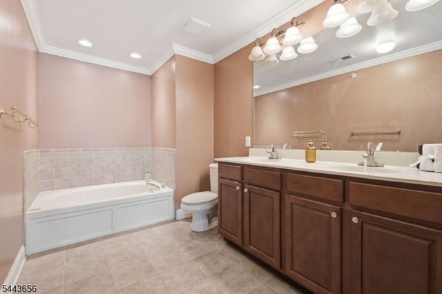 408 Donato Cir 408, Scotch Plains Twp., NJ 07076