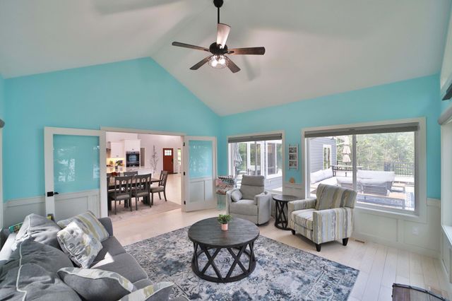 2147 Summit Drive, Cushing, MN 56443