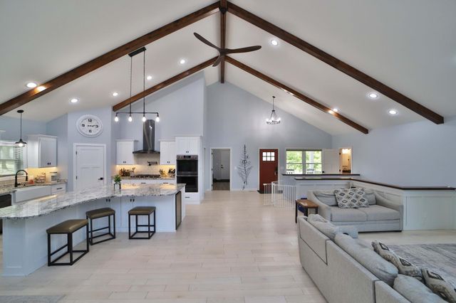 2147 Summit Drive, Cushing, MN 56443