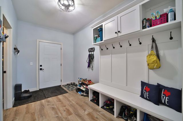 2147 Summit Drive, Cushing, MN 56443