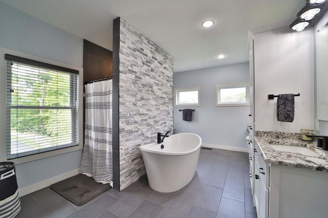 2147 Summit Drive, Cushing, MN 56443