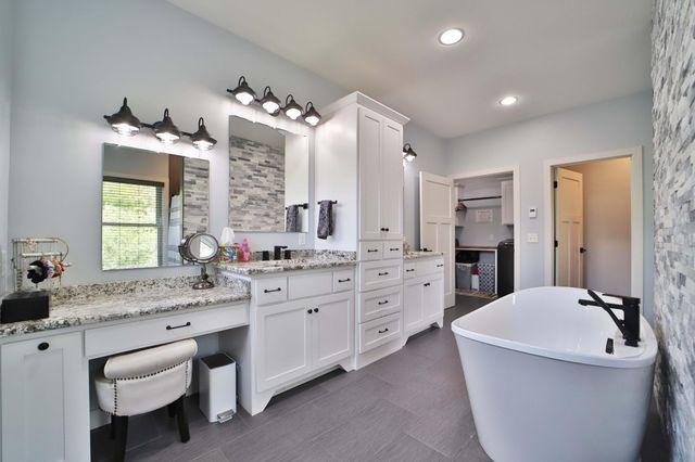 2147 Summit Drive, Cushing, MN 56443