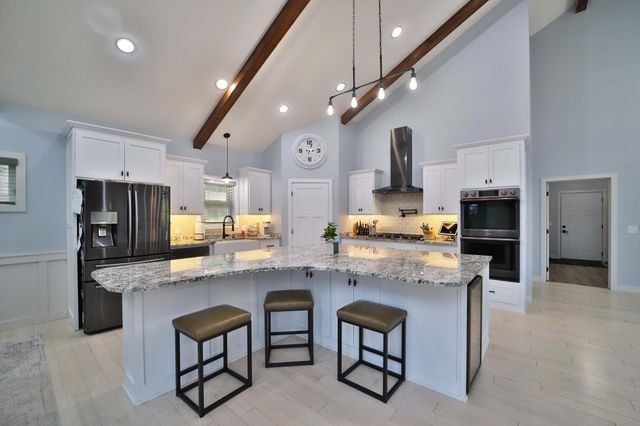 2147 Summit Drive, Cushing, MN 56443