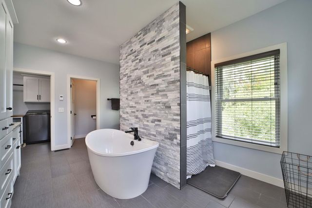 2147 Summit Drive, Cushing, MN 56443