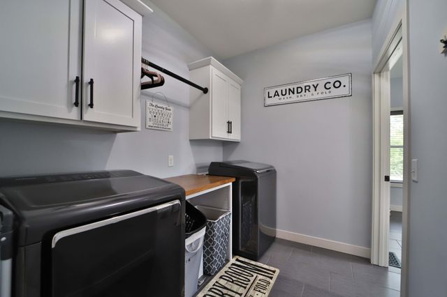 2147 Summit Drive, Cushing, MN 56443