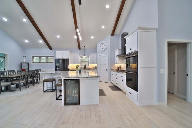 2147 Summit Drive, Cushing, MN 56443