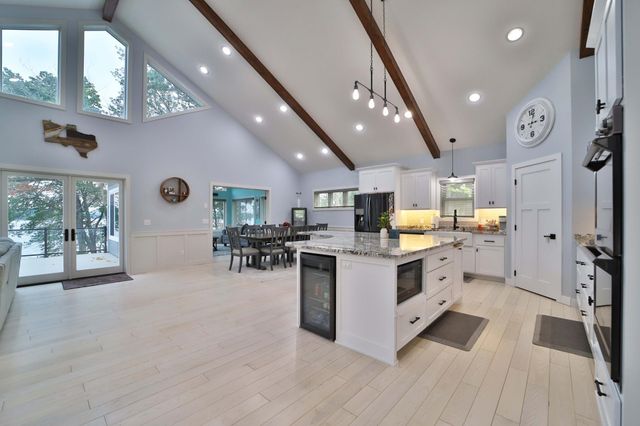 2147 Summit Drive, Cushing, MN 56443