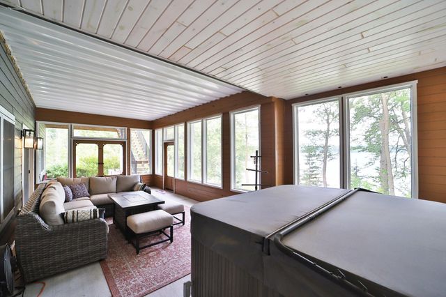 2147 Summit Drive, Cushing, MN 56443