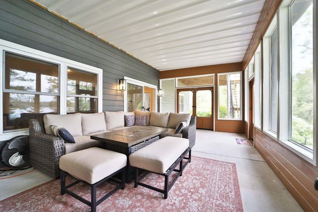 2147 Summit Drive, Cushing, MN 56443